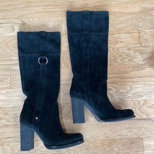 GUESS suede boots